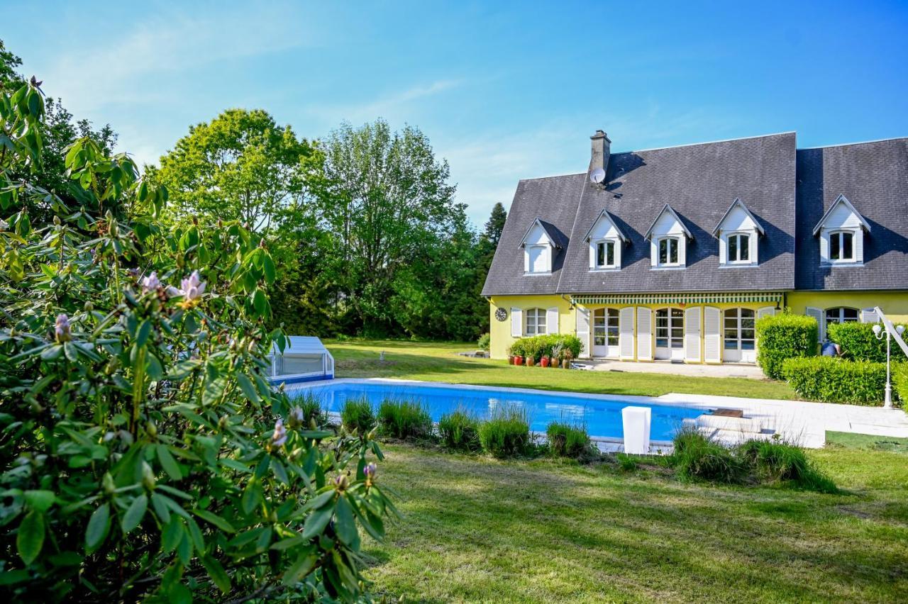 La Fontaine Dort Bed and Breakfast Tessy-sur-Vire Exteriör bild