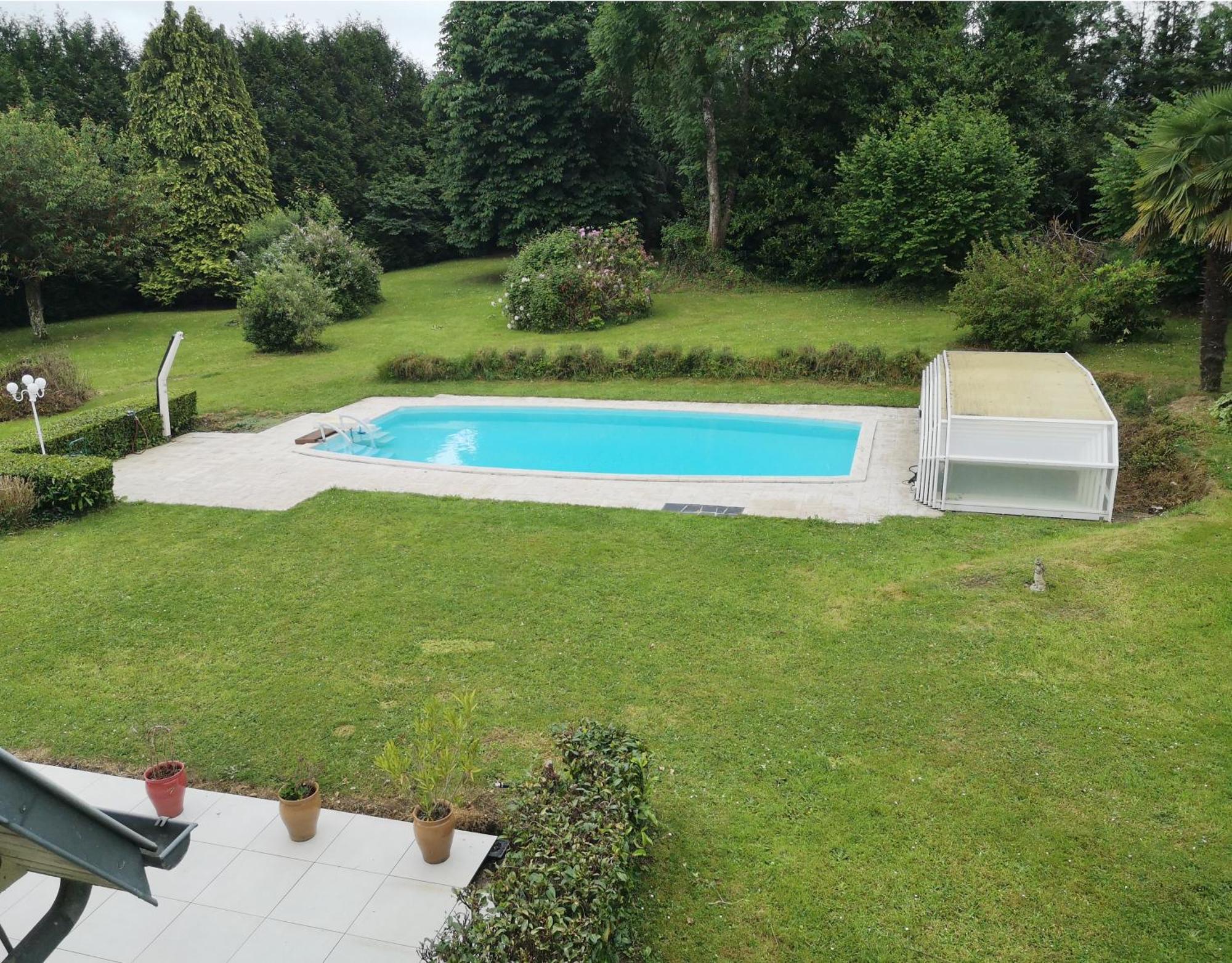 La Fontaine Dort Bed and Breakfast Tessy-sur-Vire Exteriör bild